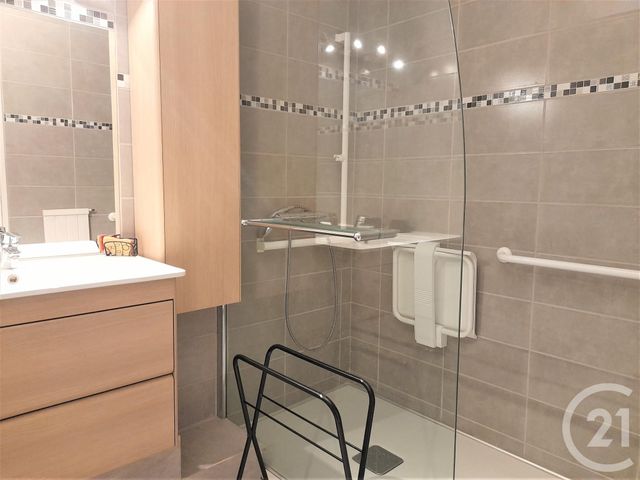 Afficher la photo en grand Appartement F4 à vendre - 4 pièces - 87.88 m2 - CORMEILLES EN PARISIS - 95 - ILE-DE-FRANCE - Century 21 Agence Du Parisis
