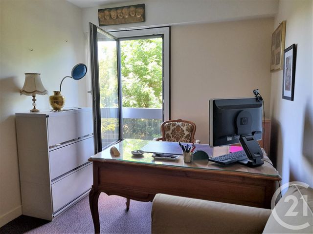 Afficher la photo en grand Appartement F4 à vendre - 4 pièces - 87.88 m2 - CORMEILLES EN PARISIS - 95 - ILE-DE-FRANCE - Century 21 Agence Du Parisis